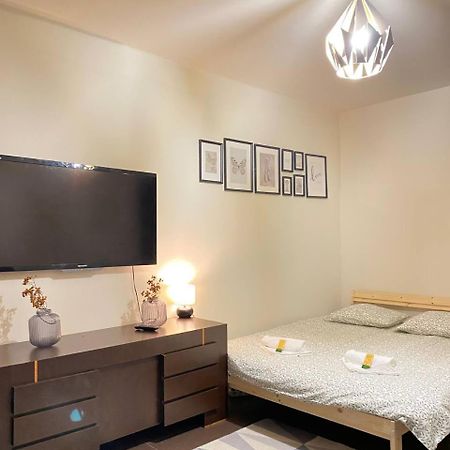 Halby Rooms In The Very Center Of Варшава Екстериор снимка